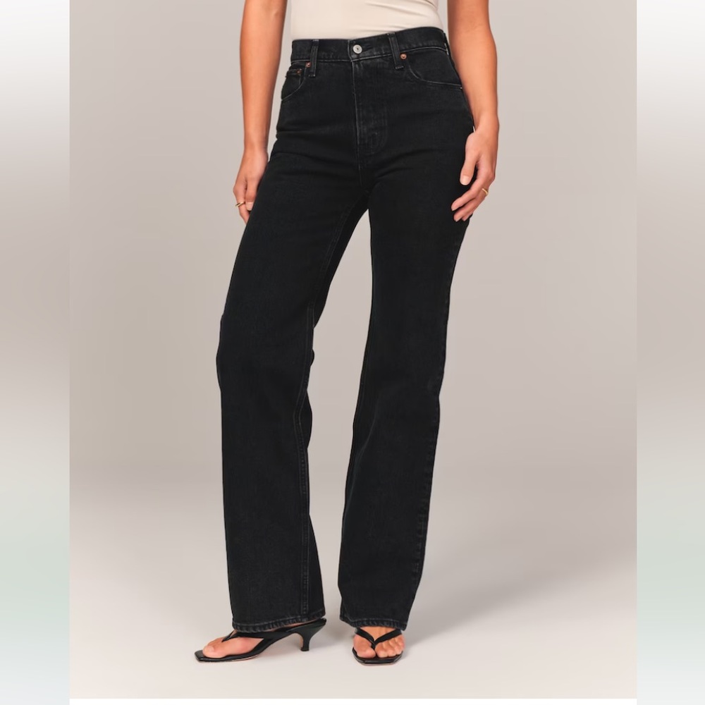 Abercrombie & Fitch 90s Relaxed Jean Ultra High Rise